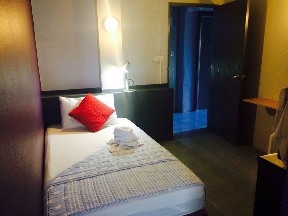 Rooms@Krabi Guesthouse ภายนอก รูปภาพ