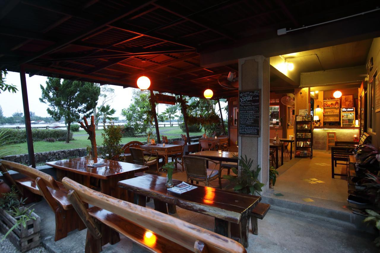 Rooms@Krabi Guesthouse ภายนอก รูปภาพ
