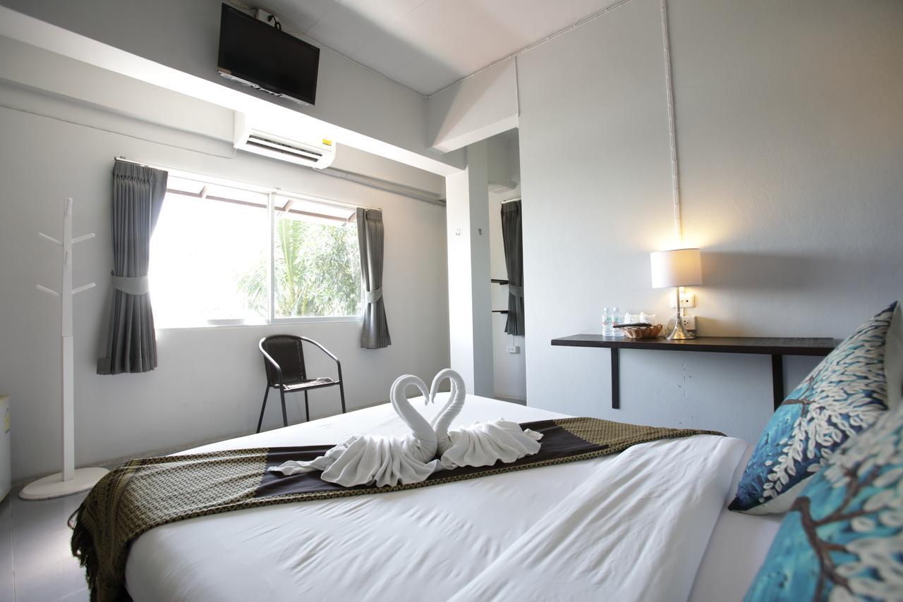 Rooms@Krabi Guesthouse ภายนอก รูปภาพ